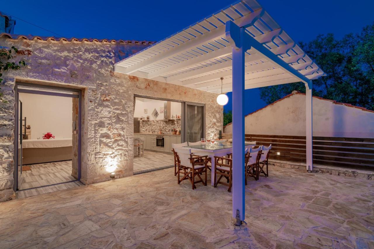 Villa Daniela - Private Pool And Serene Location, By Zantewize Κορίθι Εξωτερικό φωτογραφία